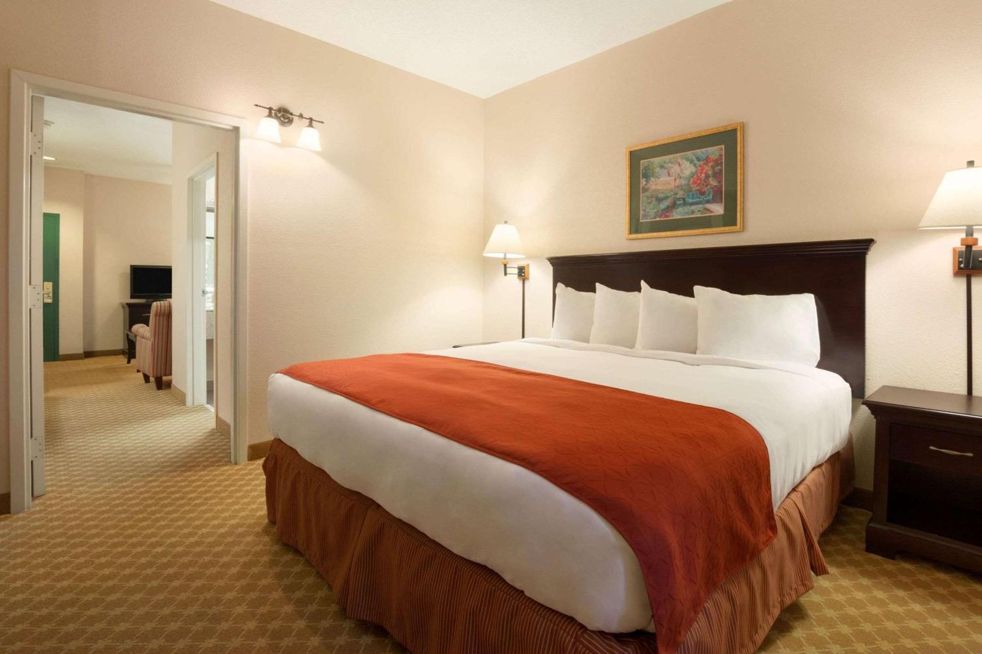 Country Inn & Suites By Radisson, Columbus, Ga מראה חיצוני תמונה