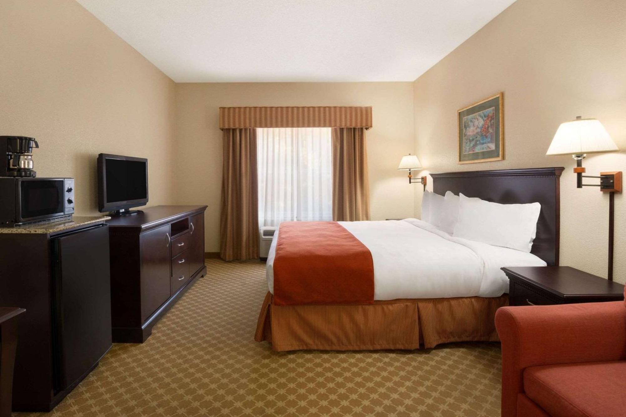 Country Inn & Suites By Radisson, Columbus, Ga מראה חיצוני תמונה
