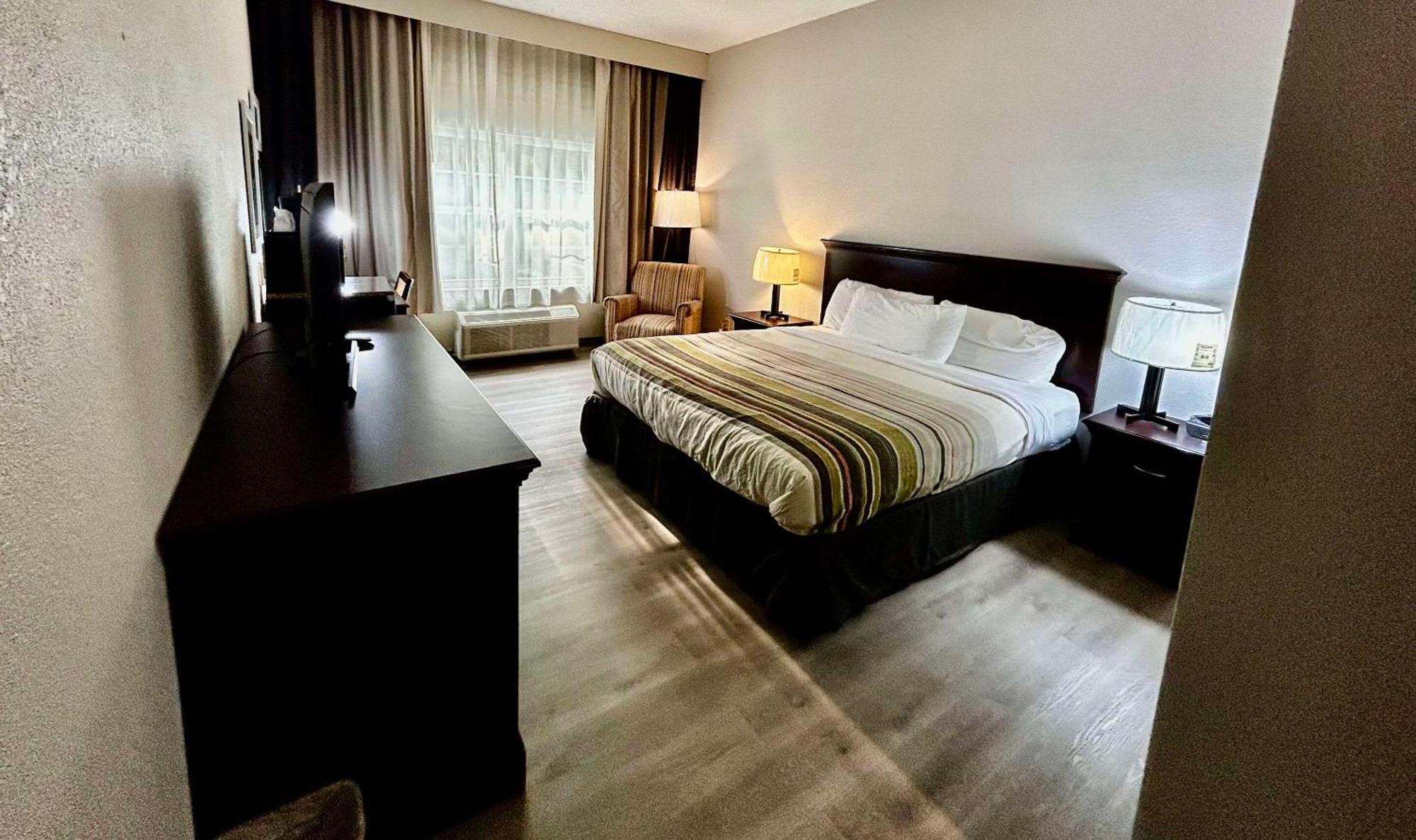 Country Inn & Suites By Radisson, Columbus, Ga מראה חיצוני תמונה