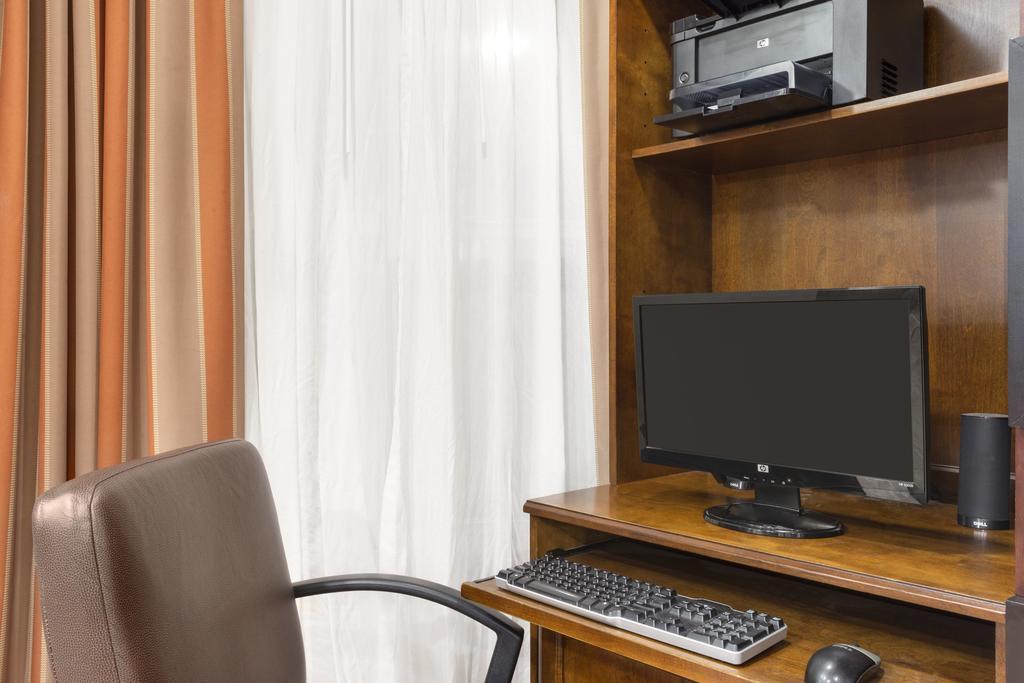 Country Inn & Suites By Radisson, Columbus, Ga מראה חיצוני תמונה